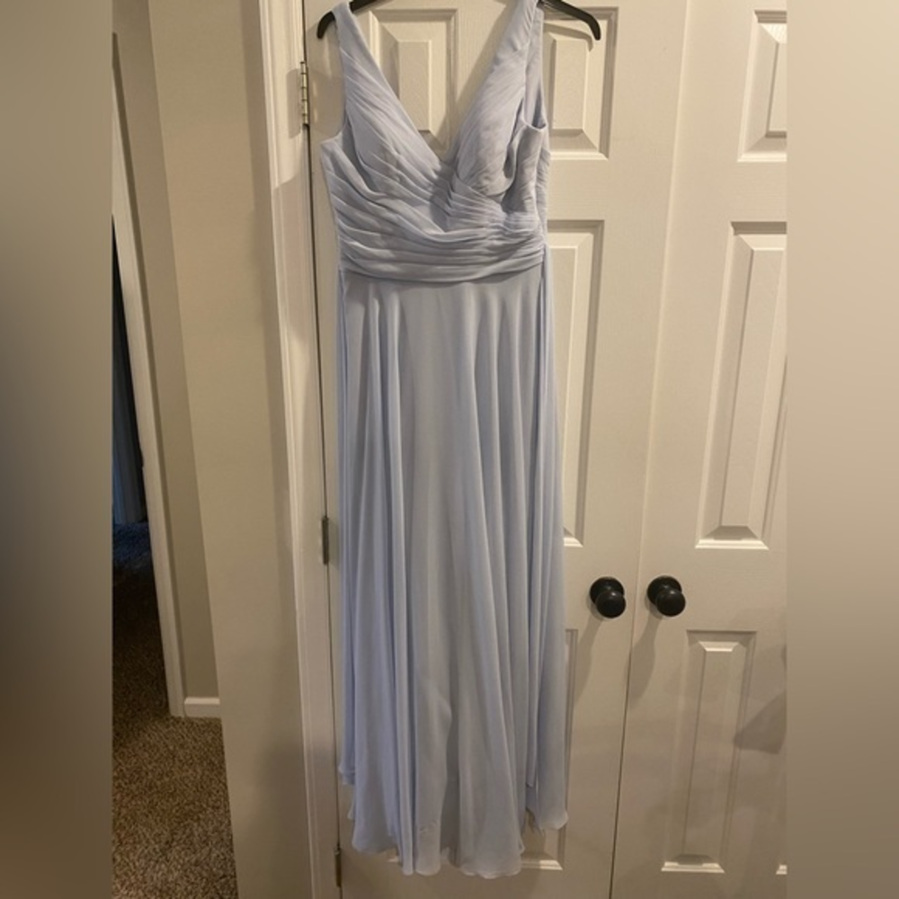 EUC Watters Karen Chiffon Gown Size 10 Blue Harbor‎